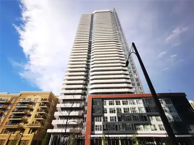 Condo Apartment in Mississauga
