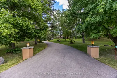 44 Gibson Lake Drive, Caledon, On L7e 4b2