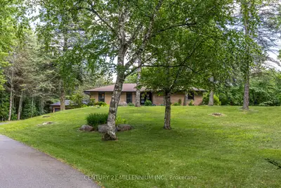 44 Gibson Lake Drive, Caledon, On L7e 4b2