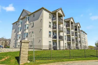 Condo Apartment in Burlington