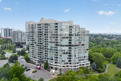 5 Rowntree Road 717, Toronto, On M9v 5g9