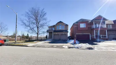 Detached in Brampton