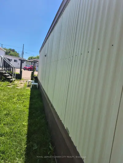 3233 Derry Road E 5, Mississauga, On L4t 1a8