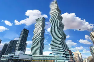 Condo Apartment in Mississauga