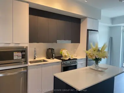 Condo Apartment in Mississauga