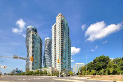 Condo Apartment in Mississauga