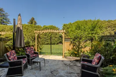 5411 Lakeshore Road 9, Burlington, On L7l 1e1