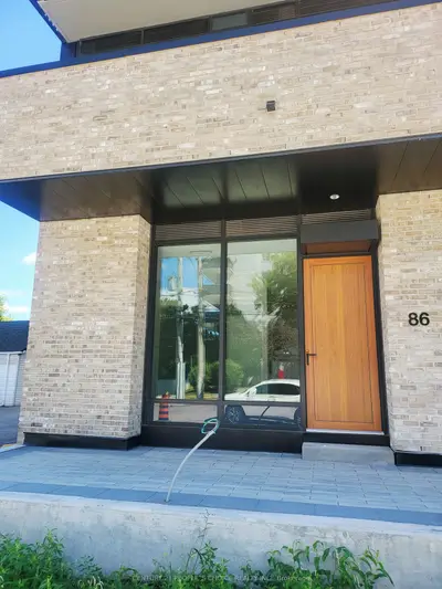 Condo Apartment in Mississauga
