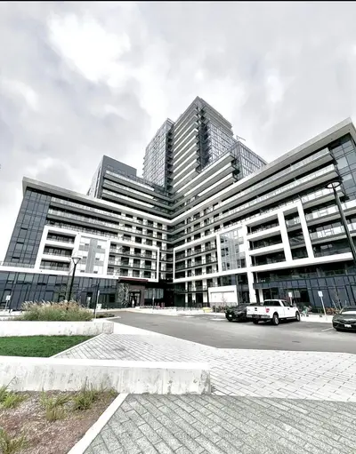Condo Apartment in Oakville