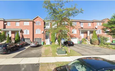 Att/Row/Townhouse in Mississauga