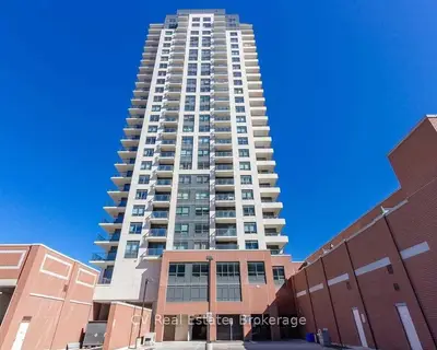 Co-op Apartment in Toronto