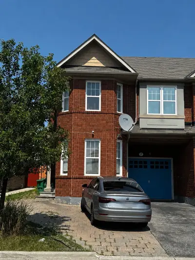 Semi-Detached in Brampton