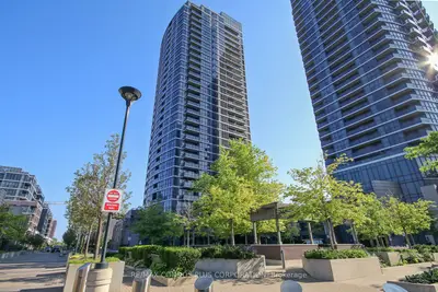9 Valhalla Inn Road 1802, Toronto, On M9b 1s9