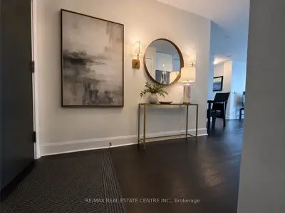33 Shore Breeze Drive 2102, Toronto, On M8v 0g1