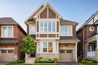 Detached in Oakville