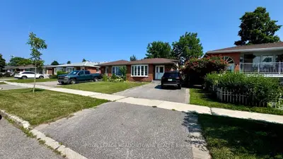 Semi-Detached in Mississauga