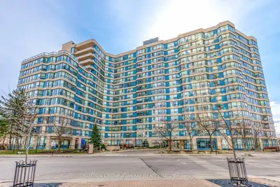 Condo Apartment in Mississauga