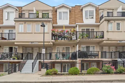 3047 Finch Avenue W 2066, Toronto, On M9m 0a5