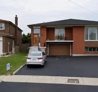 Semi-Detached in Mississauga