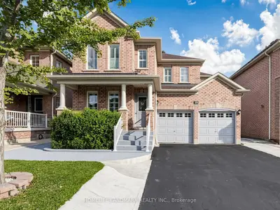 19 Citronella Lane, Brampton, On L6r 3e8