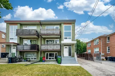 7 Diana Drive, Toronto, On M3m 2w2