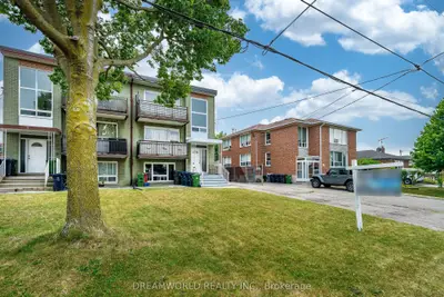 7 Diana Drive, Toronto, On M3m 2w2