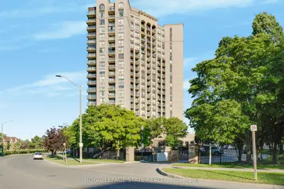 220 Forum Drive 301, Mississauga, On L4z 4k1