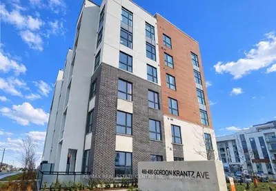 Condo Apartment in Milton