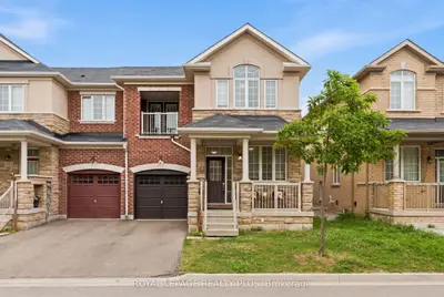 Att/Row/Townhouse in Milton