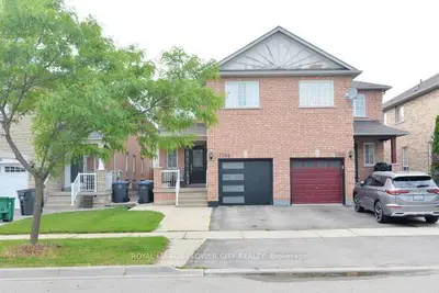 Semi-Detached in Mississauga