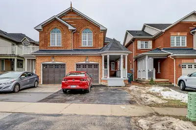 Semi-Detached in Mississauga