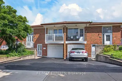 32 Firenza Drive, Toronto, On M9l 1a5