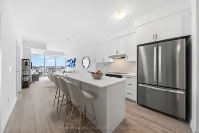 Condo Apartment in Mississauga