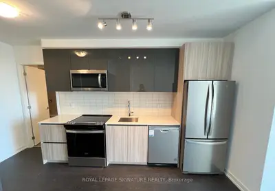 Condo Apartment in Toronto
