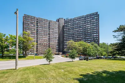 11 Wincott Drive 1104, Toronto, On M9r 2r9