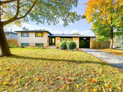 Detached in Burlington