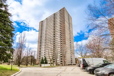 Condo Apartment in Mississauga