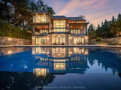 140 Secord Lane, Burlington, On L7l 2h7