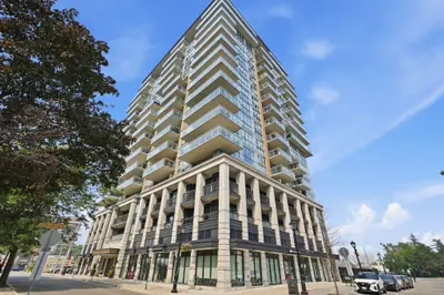 Condo Apartment in Burlington