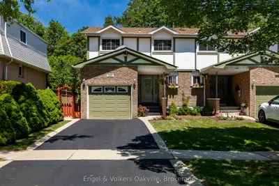 Semi-Detached in Oakville