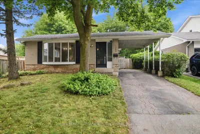 Detached in Burlington