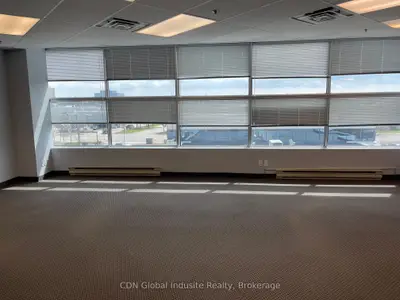 2560 Matheson Boulevard E 318, Mississauga, On L4w 4z1