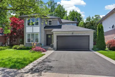 Detached in Burlington