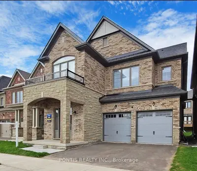 Detached in Oakville