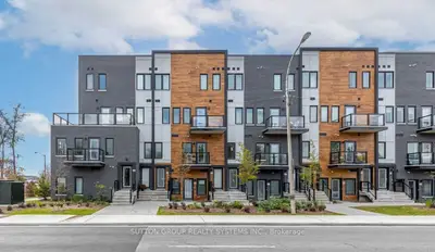 Condo Townhouse in Toronto