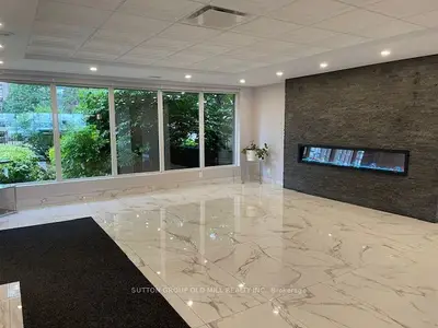 Condo Apartment in Mississauga