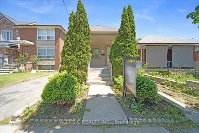 Detached in Toronto