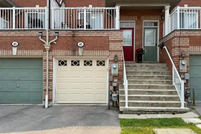 45 Beograd Gardens, Toronto, On M6b 4n2