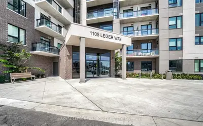 Condo Apartment in Milton
