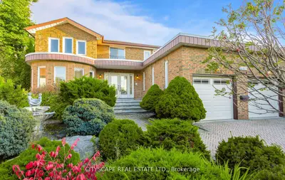 Detached in Mississauga